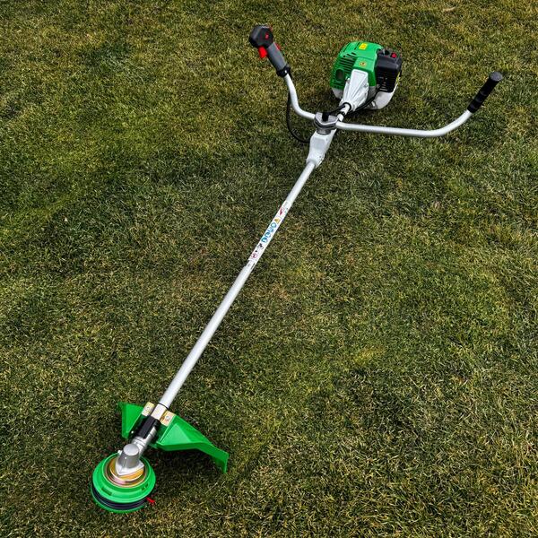 Decespugliatore ad asta fissa Active 4.0 BT 1